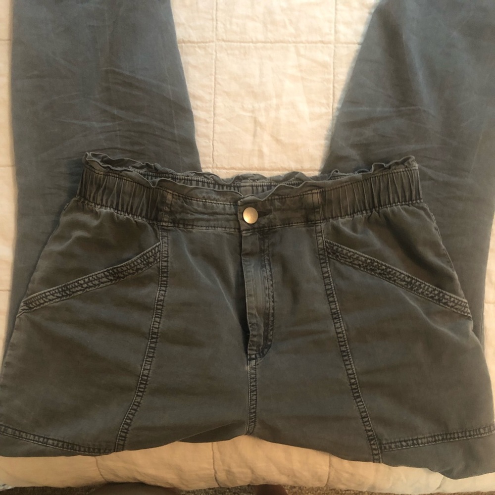 Old Navy High-waisted Grey Pants, Sz M, comfy fit, stretch waist